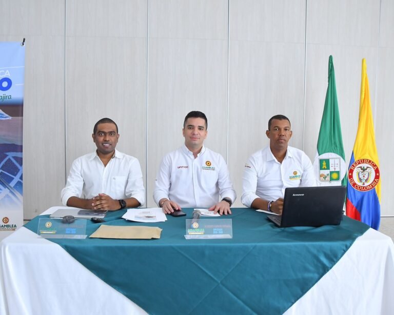 Diputados Daniel Ceballos, Alberto Durán y Olimpo Nuñez.