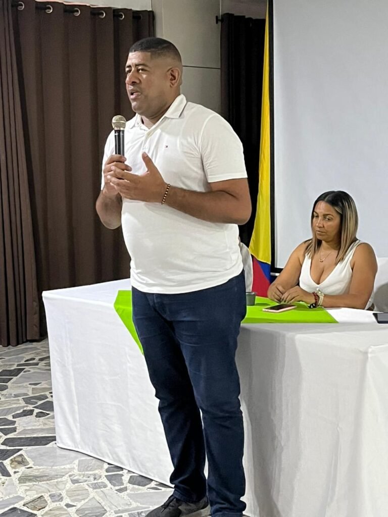 Charles Aguilar Medina, precandidato a la alcaldía de Riohacha.