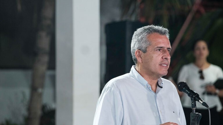 Ministro del Interior, Luis Fernando Velasco