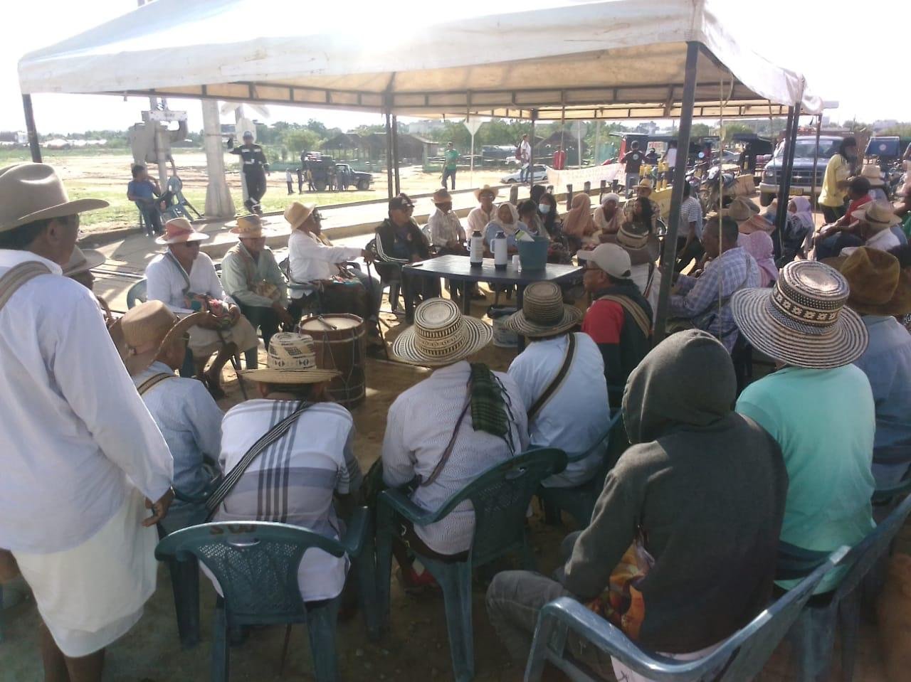 Las protestas de las autoridades wayuu se cumplen en los municipios de Manaure y Uribia, desde la mañana de ayer martes 6 de junio.