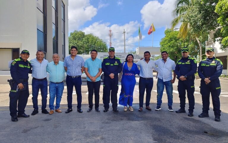 Se realizó la primera reunión entre la Policía Nacional y los alcaldes recién elegidos de La Guajira
