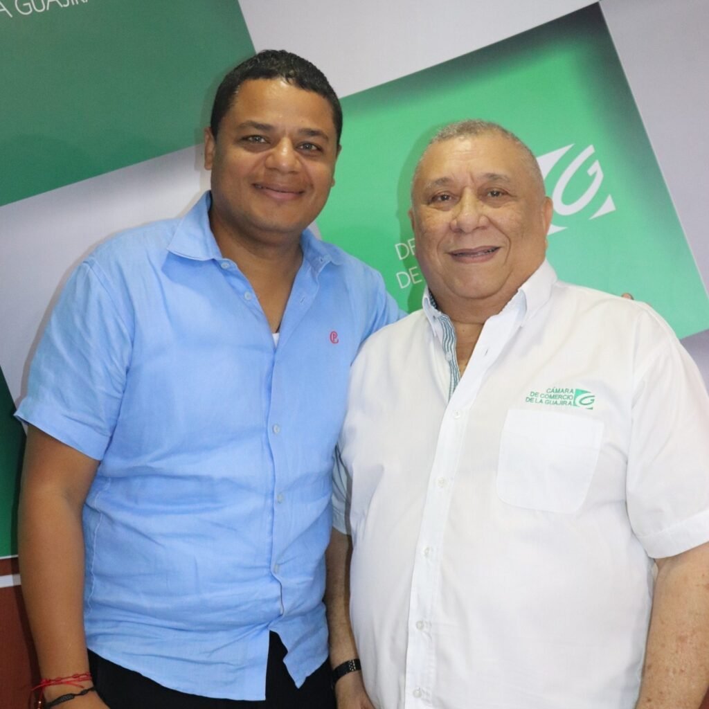 Emotivo encuentro entre el presidente de la Cámara de Comercio de La Guajira y alcalde electo, Genaro Redondo