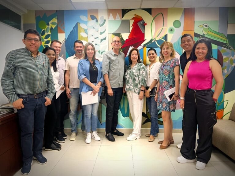 Encuentro entre director de Corpoguajira y comisión de Petrobras: trazaron estrategias en pro de la sostenibilidad ambiental
