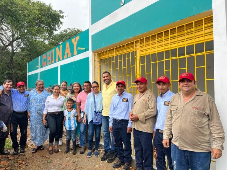 MOLOCONOSIR, CON EL APOYO DE CERREJÓN, INAUGURA UN CENTRO DE PRODUCTOS LÁCTEOS