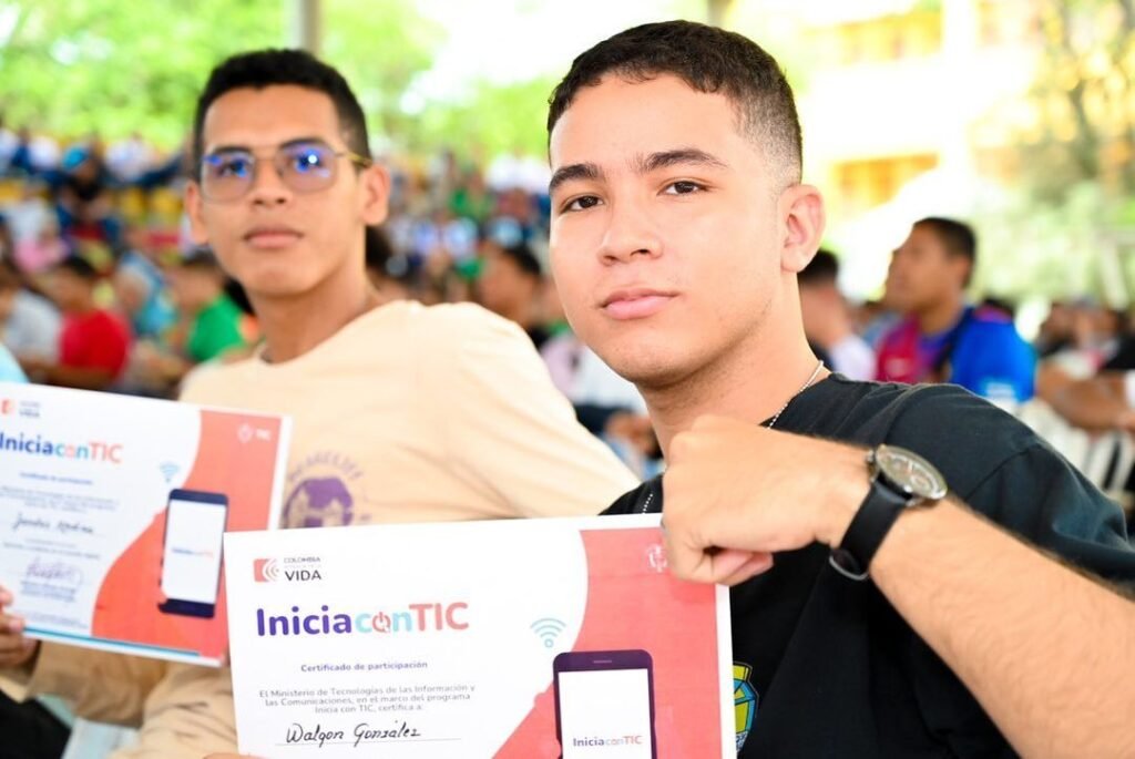 En Uniguajira, Ministerio de Tecnologías de la Información y Comunicaciones inició el programa nacional ‘Inicia con TIC’