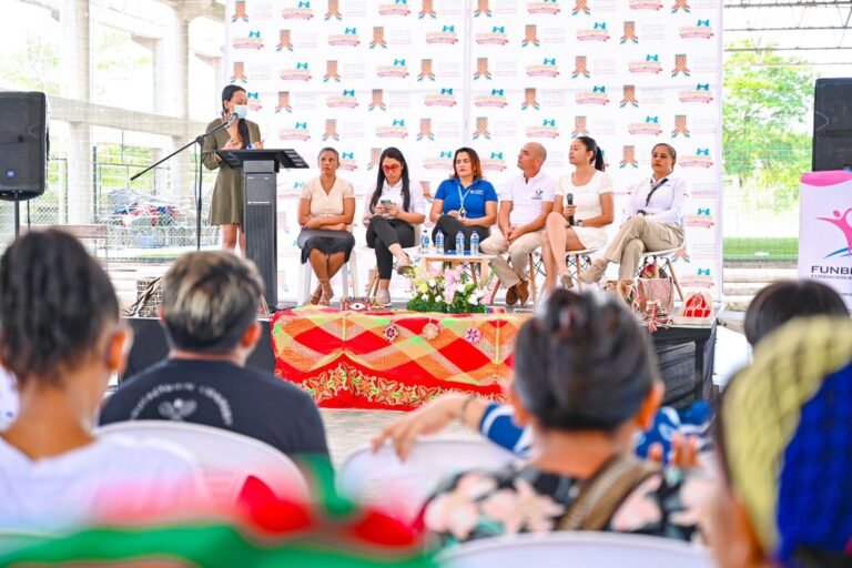 En conmemoración al Día del Migrante, la Universidad de La Guajira, junto con la Organización Internacional para las Migraciones (OIM) y la Fundación Brisas del Norte, llevaron a cabo el Foro Intercultural para la Integración de Refugiados, Migrantes y Desplazados en La Guajira.