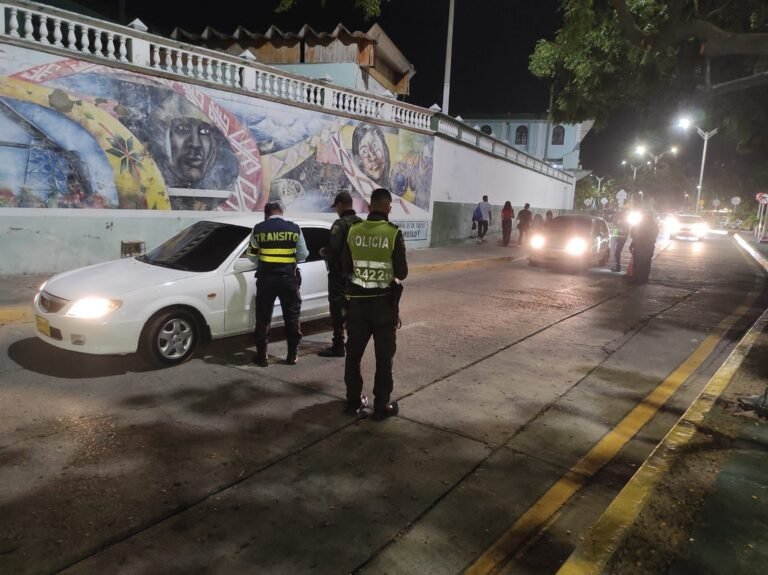 Distrito adelantó operativos de movilidad en todo el sector céntrico y la calle Primera de Riohacha