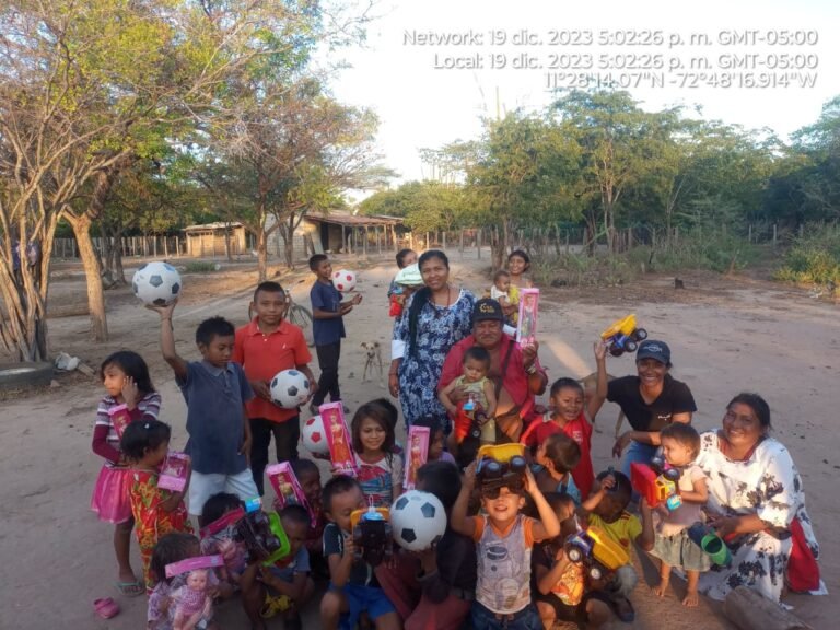 Niños y niñas de 90 rancherías de Riohacha recibieron regalos por parte de proyecto María Conchita