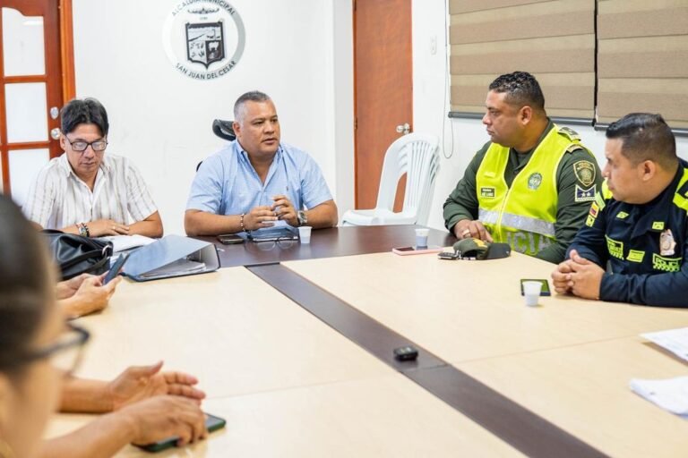 Alcalde de San Juan del Cesar lideró comité de verificación para trazar estrategias contra la extracción ilegal en el río Cesar