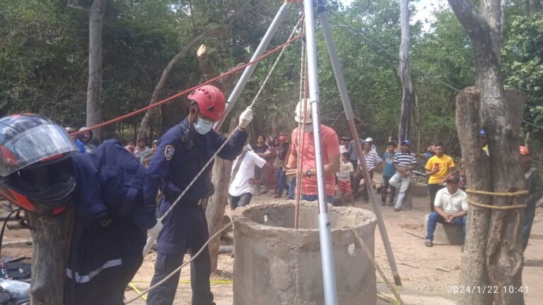 Bomberos recuperan cuerpo de un hombre