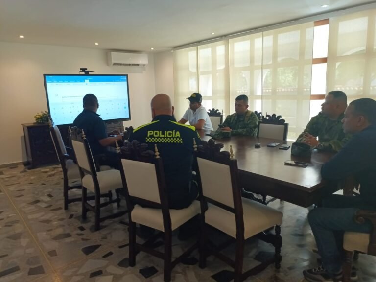 Ejército y Gobernación de La Guajira trazan estrategias para garantizar la seguridad en municipios y corregimientos del departamento