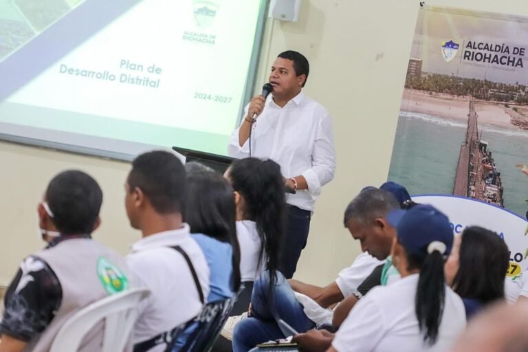 En la comuna 10 de Riohacha, iniciaron las mesas del Plan de Desarrollo 2024-2027 ‘Riohacha Socialmente Sana y Sostenible’