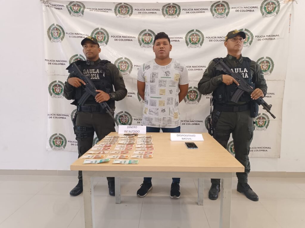 Hombre detenido por extorsionar en nombre de los Gaitanistas