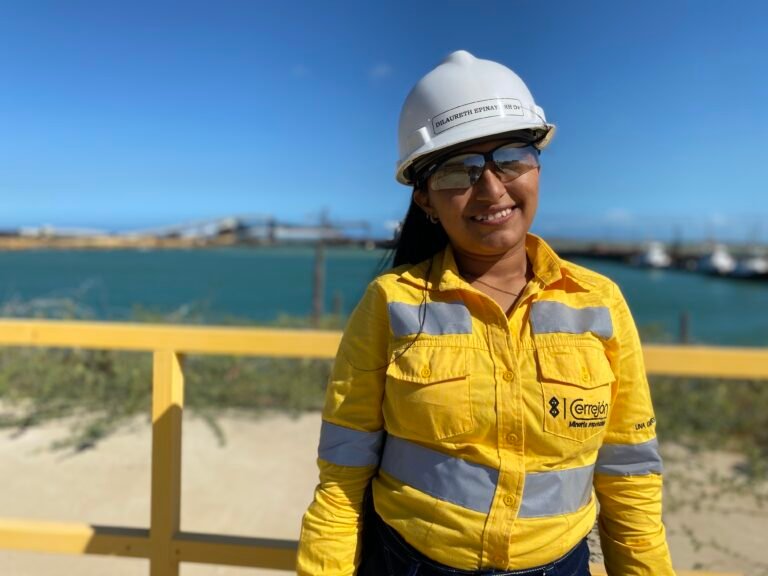 “Cerrejón es equidad para la mujer wayuu”: Dilaureth Epinayu, miembro del programa de aprendizaje de la empresa