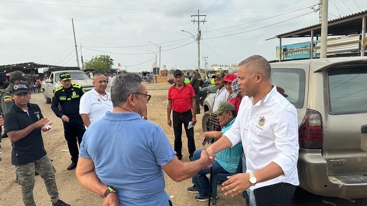 Alcalde de Uribia, Jaime Buitrago, realizó recorrido de seguridad en el tramo Cuatro Vías, Maicao-Uribia