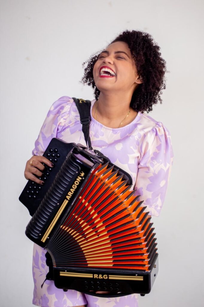 Jennifer Aragón García: Un símbolo de perseverancia y talento que aspira a coronarse en el Festival Vallenato