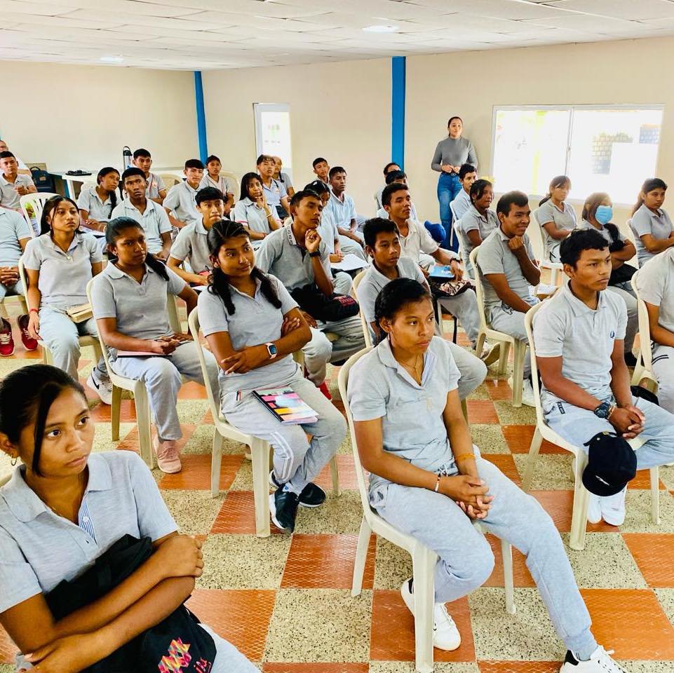 Mininterior continúa con Uniguajira realizando divulgación de la Sentencia T-302 en wayuunaiki
