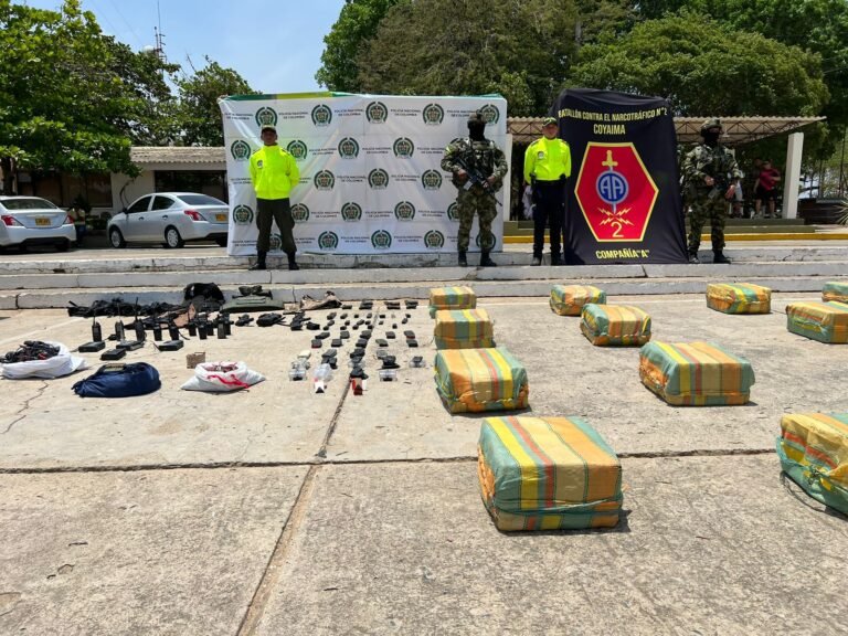 Golpe al narcotráfico en La Guajira: autoridades incautaron 1.146 kilogramos de cocaína en una caleta subterránea