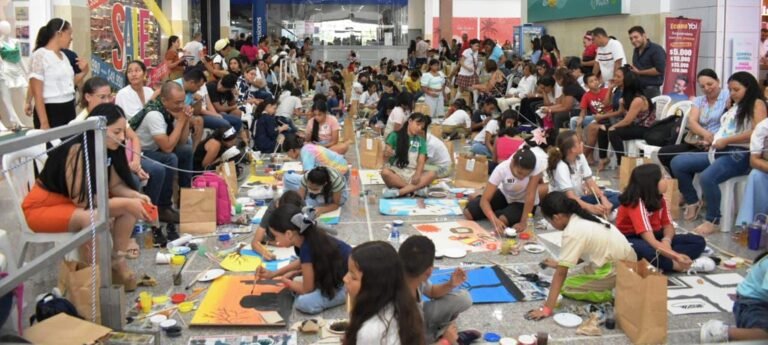 Cada año en el Festival Vallenato tiene cabida el concurso de pintura infantil