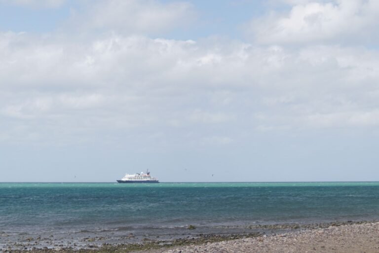 La Guajira se proyecta como un destino de cruceros internacionales: 98 turistas disfrutaron del Cabo de la Vela