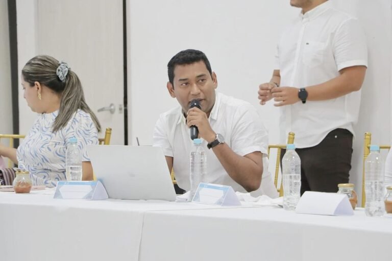 Alcalde de Maicao, Miguel Felipe Aragón, insiste a la Ministra de Vivienda que se ponga en marcha proyecto del Instituto de Agua