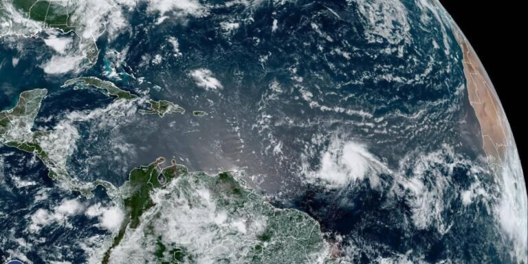 Vaguada del Caribe traería lluvias intensas y tormentas eléctricas durante los próximos días en La Guajira