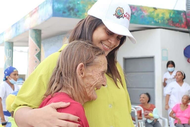 Gestora social de Maicao, Olga Boscán, adelantó la campaña ‘Acompáñanos hasta viejitos’