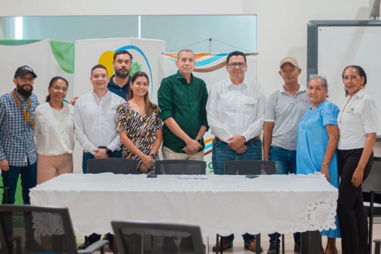 Corpoguajira, Cerrejón y Guardianes de Cañaverales firman acuerdo para la conservación de esta área protegida regional