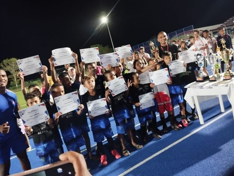 Se adelantaron con éxito las finales de fútbol de distintas categorías en el Centro Deportivo 4 Veredas en Dibulla