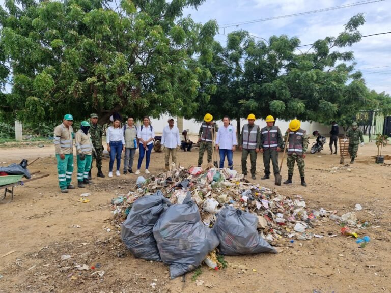 Adelantaron jornada ambiental en el barrio Buenos Aires de Riohacha