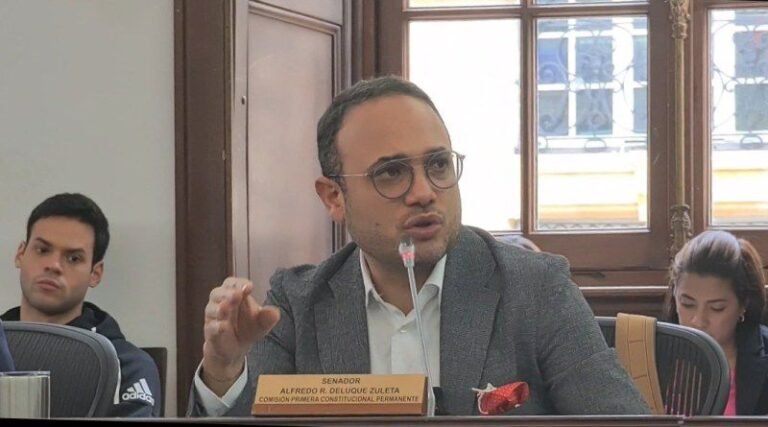 Senador Alfredo Deluque critica a presidente Petro por Manejo de carrotanques y educación en La Guajira
