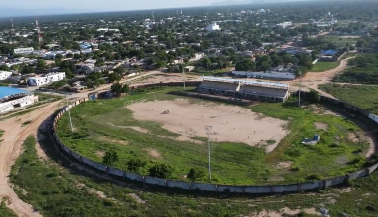 Gobernador Jairo Aguilar trabaja para acabar con los ‘elefantes blancos’ de La Guajira