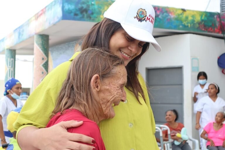 Olga Boscán, gestora social de Maicao, insta a la solidaridad con los abuelos que residen en hogar geriátrico