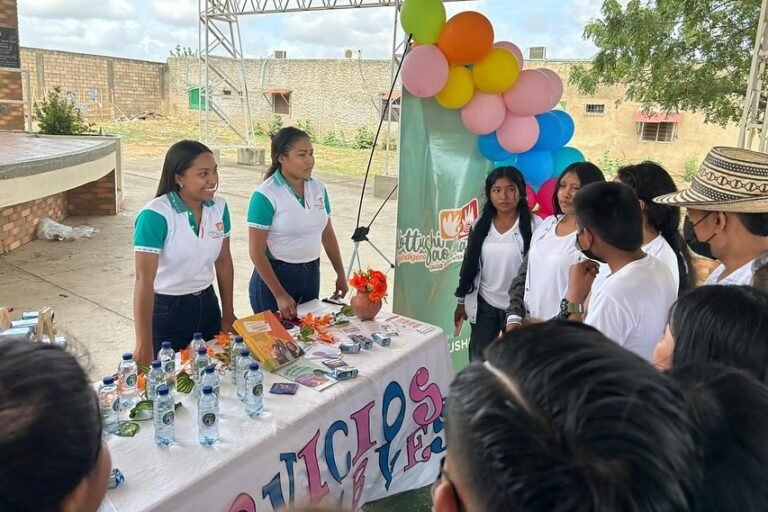 En Uribia realizaron feria para ofertar servicios amigables a estudiantes de la zona rural y urbana