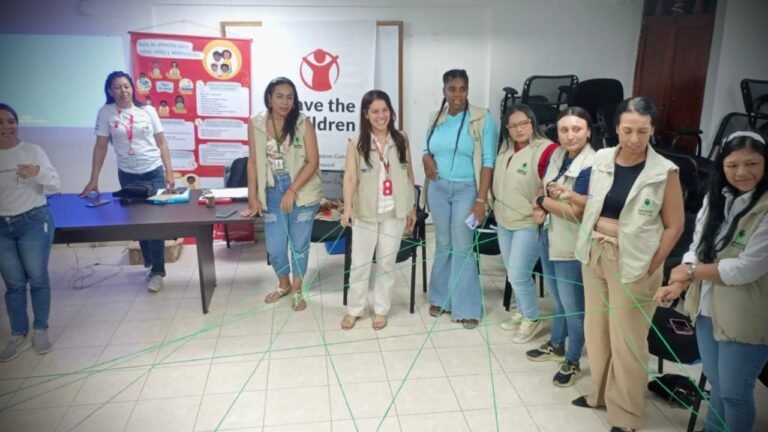 Profesionales de unidades móviles en La Guajira reciben curso en primeros auxilios psicológicos