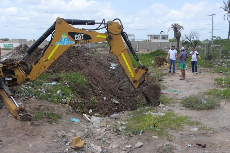Con varias intervenciones, la Alcaldía de Riohacha previene riesgo de inundación en puntos neurálgicos de la ciudad