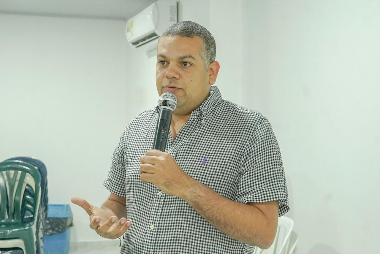 Alberto Mario Cuan, secretario de educación distrital.