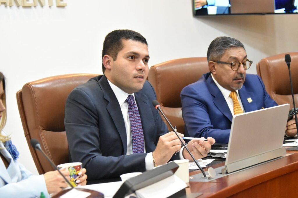 Juan Loreto Gómez Soto, representante a la Cámara por el departamento de La Guajira.