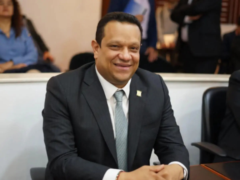 Jorge Cerchiaro: La Voz de La Guajira en el Congreso