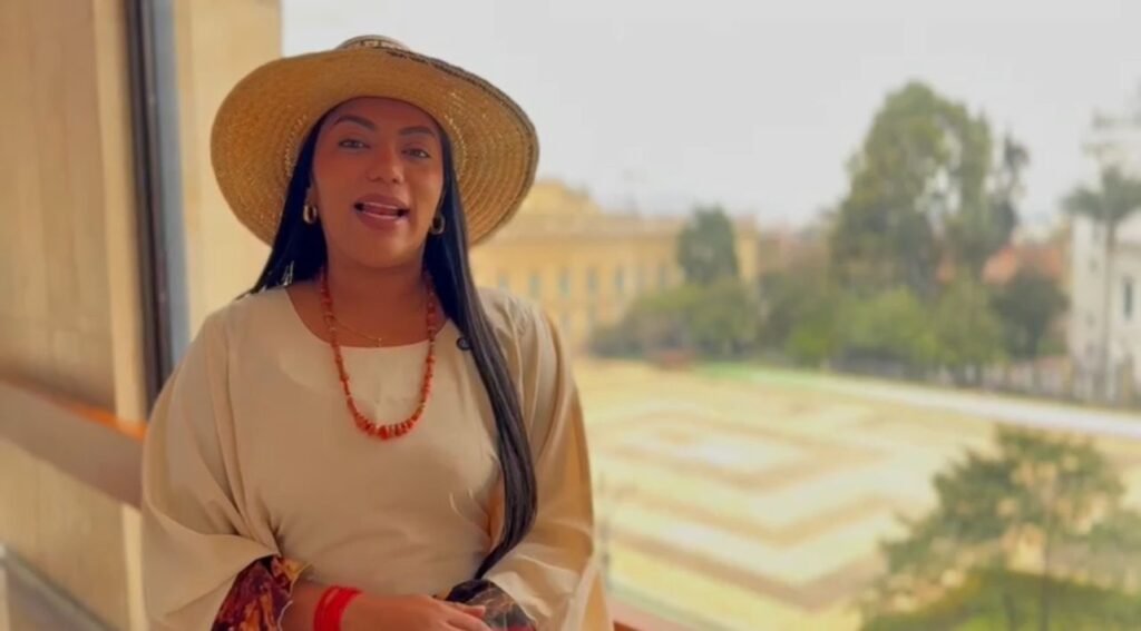 Martha Peralta, senadora.