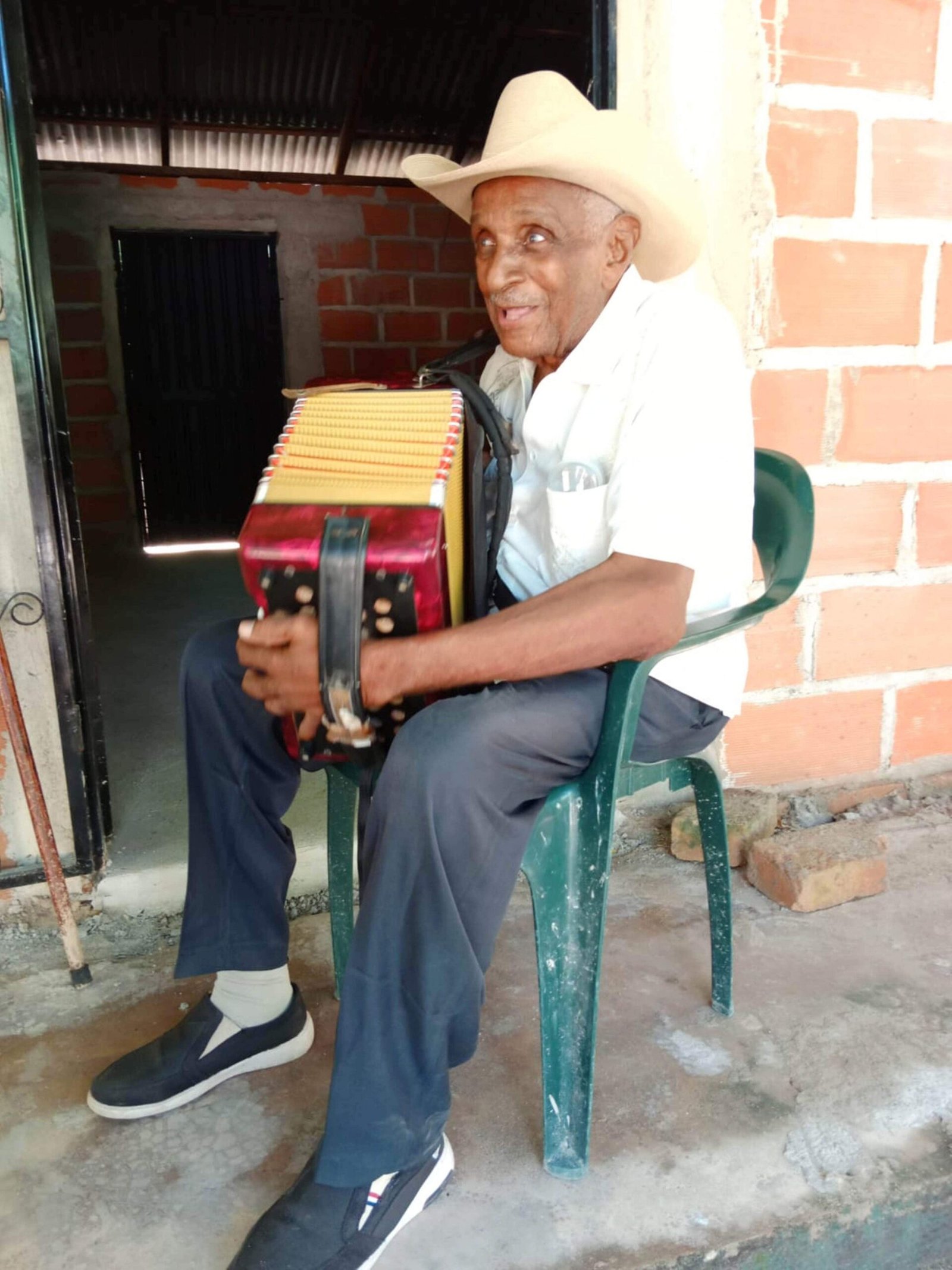 El Rey Vallenato Náfer Durán puso a cantar en un disco a Diomedes Díaz