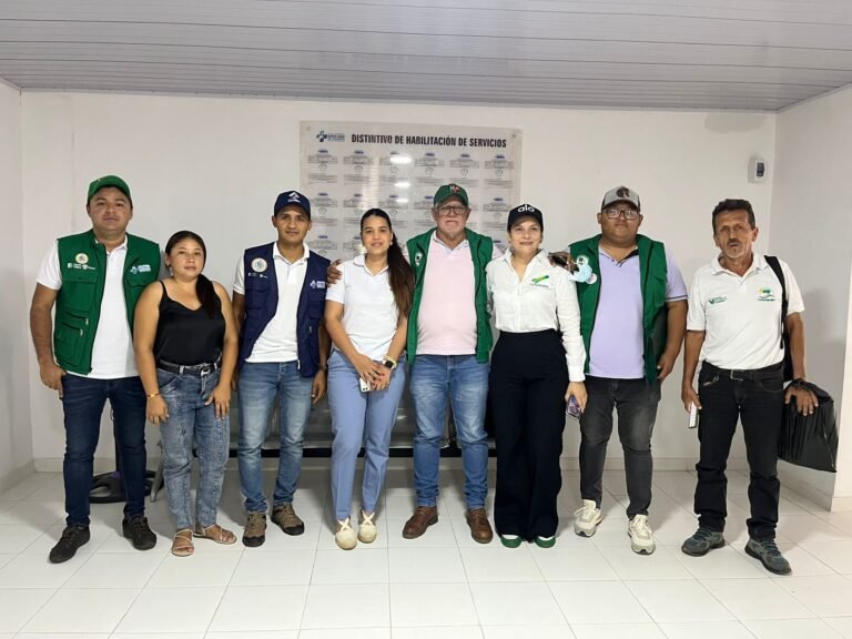 Corpoguajira capacita a la comunidad de Urumita sobre el control del caracol gigante africano