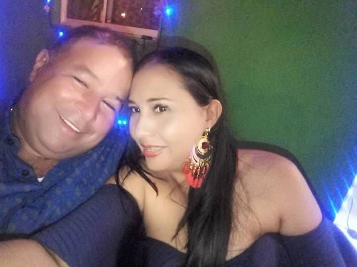 Jaider Alexis Moreno Gómez y su esposa Erika Camacho Venera