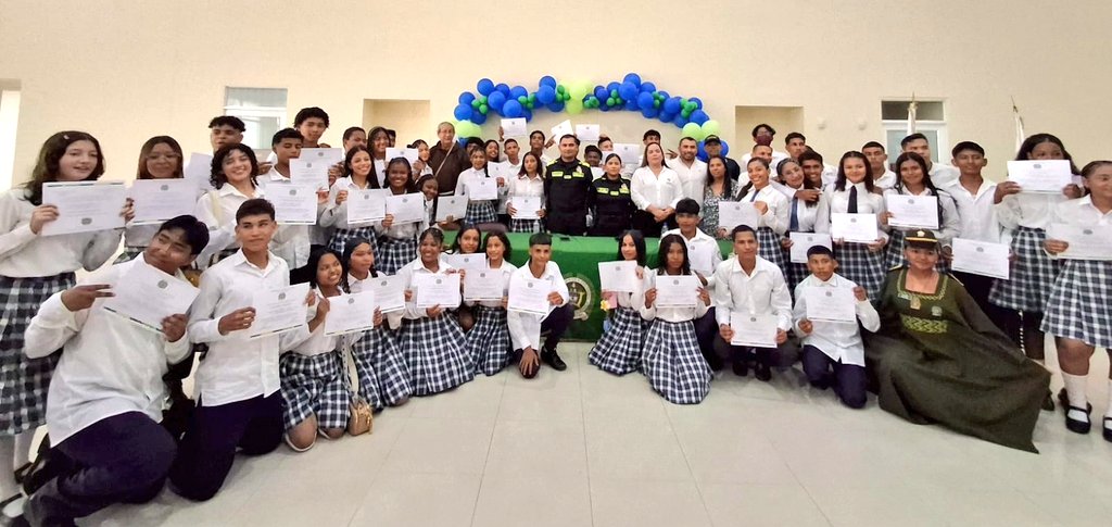 Se graduaron 67 jóvenes de grupo Guardianes del Turismo y Patrimonio Nacional en Riohacha