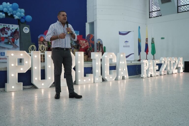 Alberto Mario Cuan, Secretario de educación.