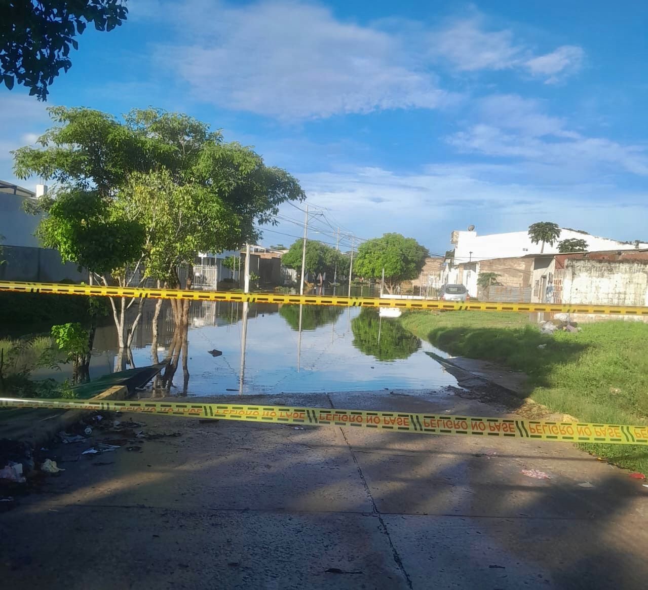 Colapso del alcantarillado en Riohacha por desbordamiento del río Ranchería afecta a varios sectores