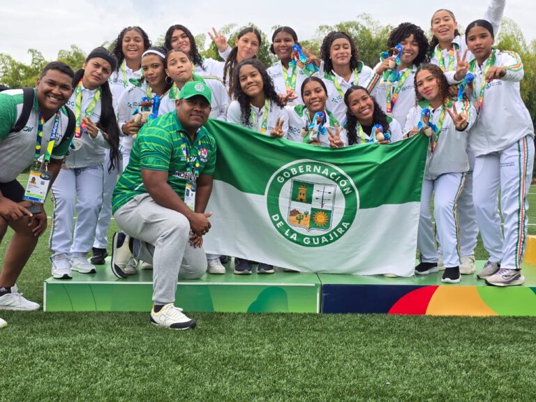 Rugby femenino de La Guajira fue medalla de plata en Juegos Nacional de la Juventud