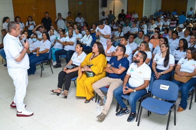 Rector Carlos Arturo Robles Julio socializó Acreditación Institucional de Alta Calidad en Uniguajira sede Maicao