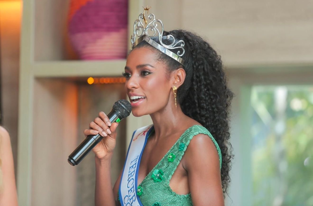 Olga María Álvarez Campuzano, primera representante de Riohacha, se corona como tercera princesa en el Concurso Nacional de Belleza