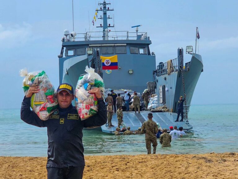 Empezaron a llegar las ayudas humanitarias para los habitantes de la Alta Guajira afectados por las lluvias